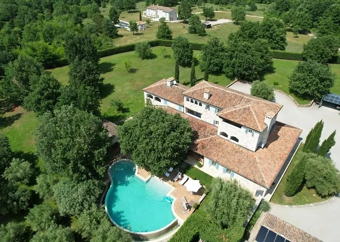 Villa Lou